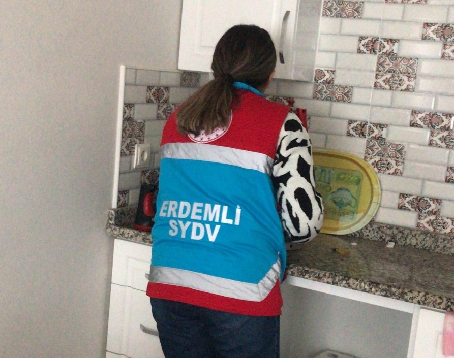 Erdemli Sosyal Yardımlaşma ve Dayanışma Vakfı Başkanlığı "Vefa Yaşlı Bakım Projesi" Faaliyetleri